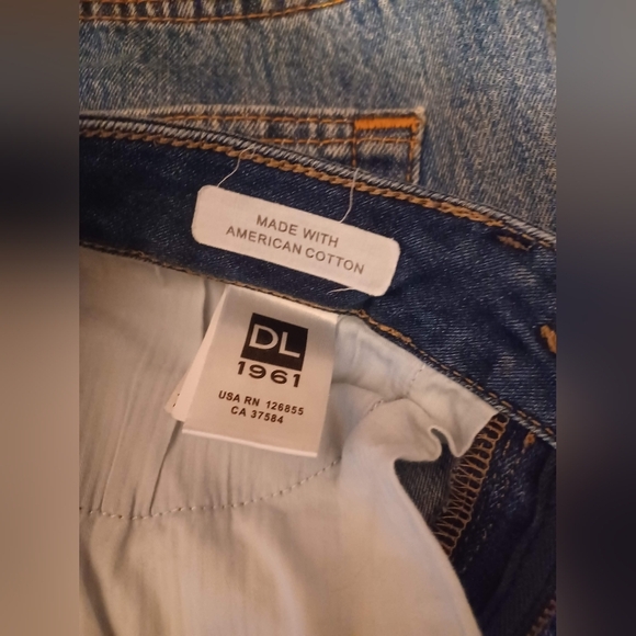 A DL1961 Ryan High-rise Blade Distressed Denim Jeans - Picture 7 of 9